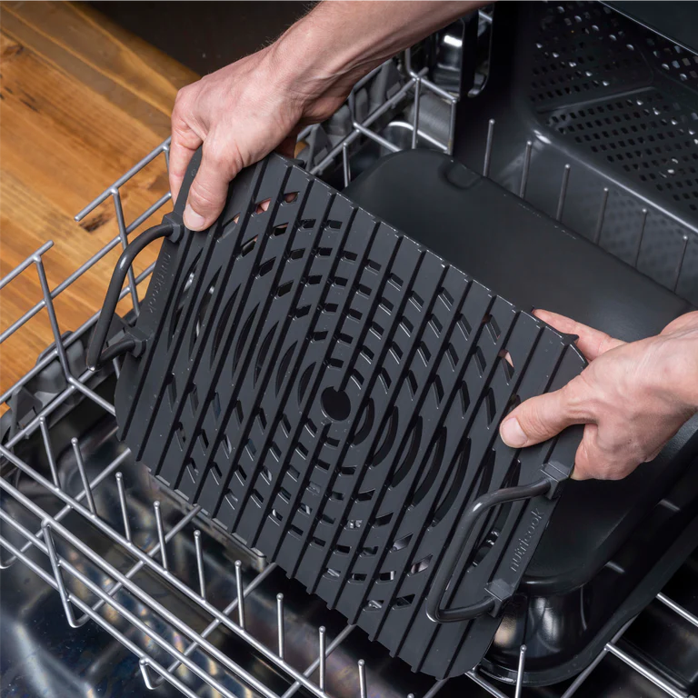 قابلیت جدا شدن و شستشوی قطعات سرخ کن نوتریکوک مدل afg960